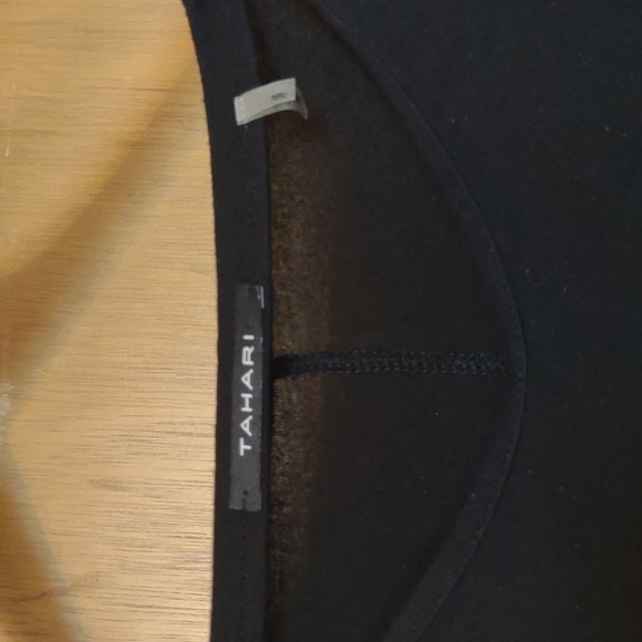 Tahari Cold Shoulder Viscose Blend Stretch Black Tunic Size Medium GUC - Picture 5 of 7